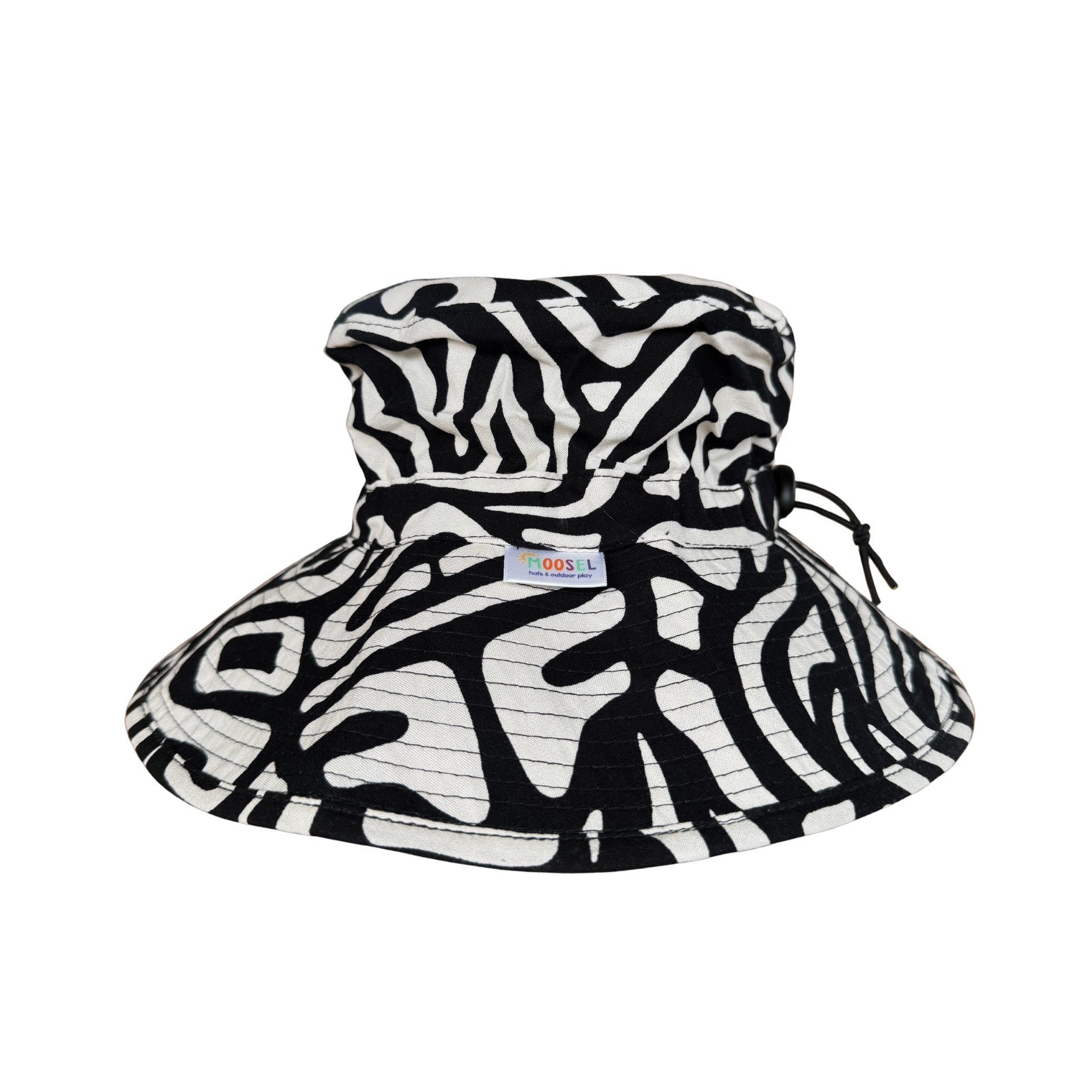 Black + White | Wide Brim Bucket Hat